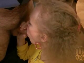 डर्टी ग्रॅनड्पा बेकार है युरोपियन टीन बेब, डर्टी चलचित्र 42 | xhamster